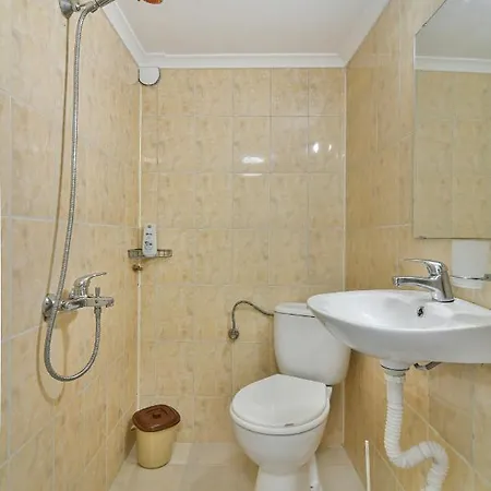 With Garden Close To Beach * Varna