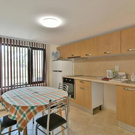 Apartamento With Garden Close To Beach Varna