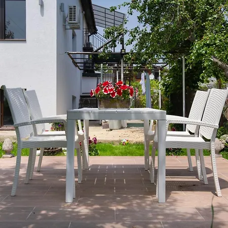 Apartamento With Garden Close To Beach *